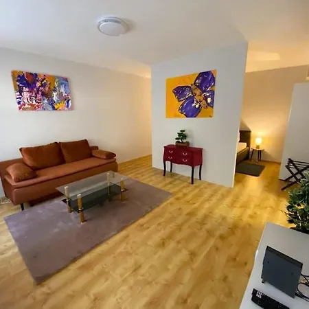 Apartment H & A Synagogue