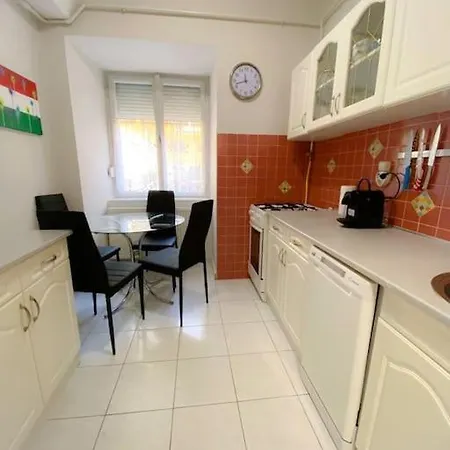 H & A Synagogue Apartment Budapest