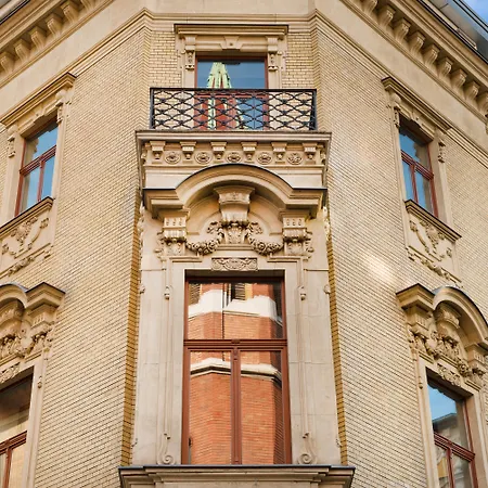מלון Eurostars Palazzo Zichy 4*