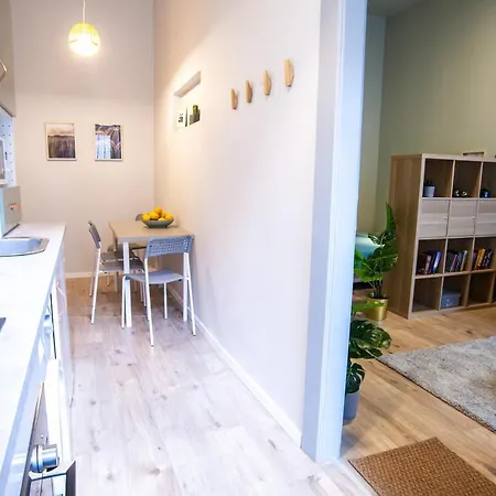 Cozy On The Boulevard. Apartment *