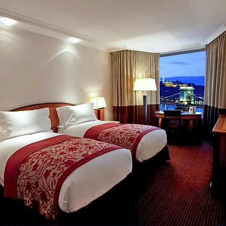 Sofitel Chain Bridge 5* בודפשט