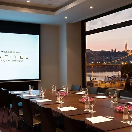 מלון Sofitel Chain Bridge