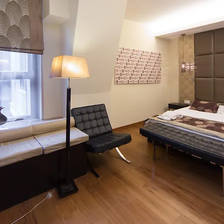 Continental 4* Budapest