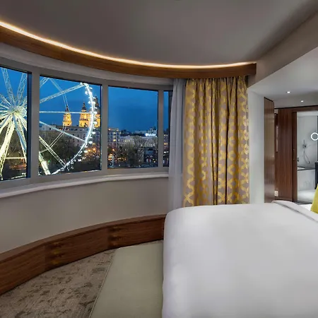 Kempinski Corvinus Hotell
