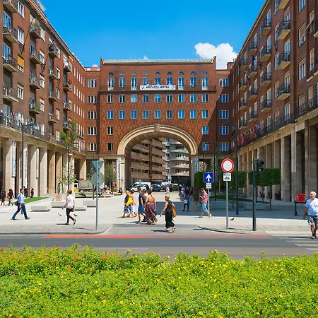 Arcadia Hotel 4*