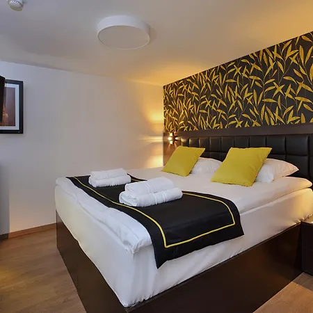 Hotel Opera Garden & Budapest