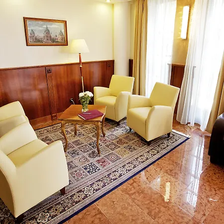 Gold Hotel 4*