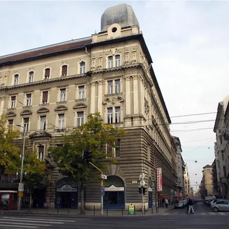 City Ring Hotel 3*