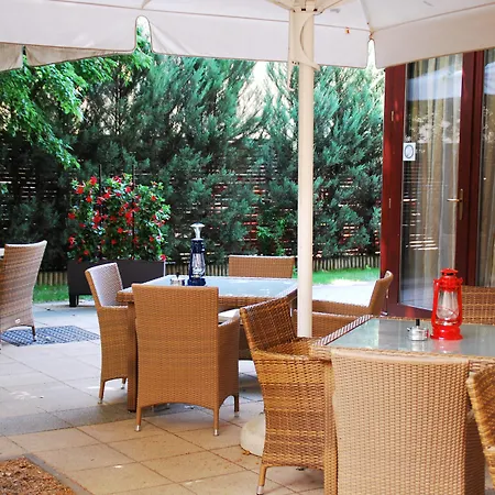 Lion's Garden Hotel Budapest