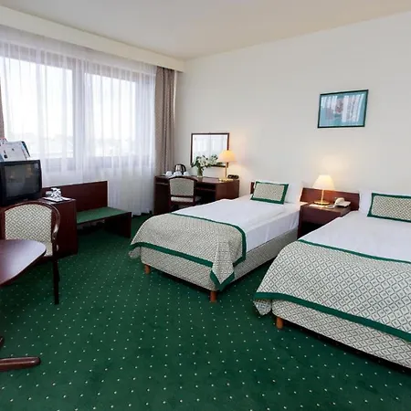 Hotell Danubius Hungaria City Center 4*