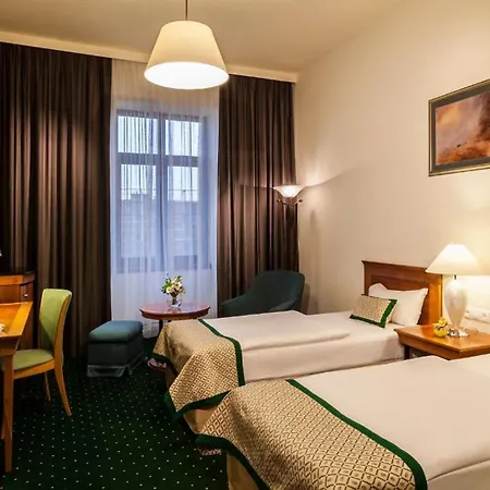 Danubius Hungaria City Center Hotell 4*
