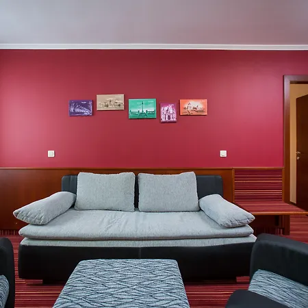 City-hotel Apartmanhotel 4*