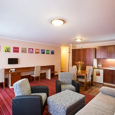 City-hotel 4*