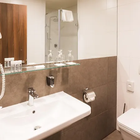 12 Revay فندق بودابست