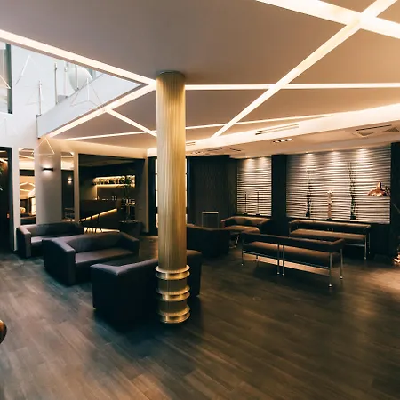 Отель Museum 4*