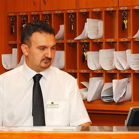 Ξενοδοχείο Orion Varkert