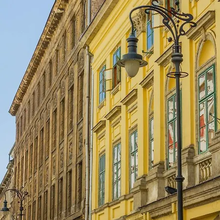 Bengt Kiraly Str. Budapest