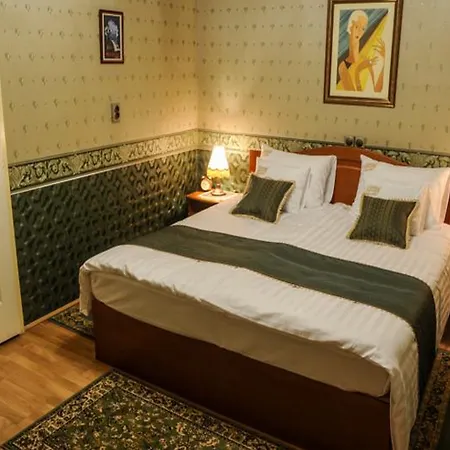 Cotton House 4*