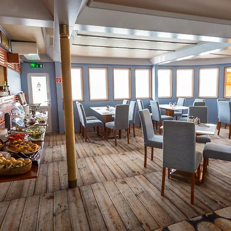 Botel Grand Jules - Boat