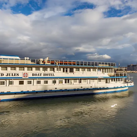 Botel Grand Jules - Boat Budapest