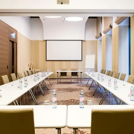 Hotel Moments By Continental Group 4*
