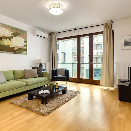 Quality Point 0-24 Reception 4* Budapest