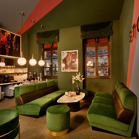 Hotel Stories Boutique 4*