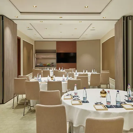 Párisi Udvar Budapest, Part Of Hyatt Budapest