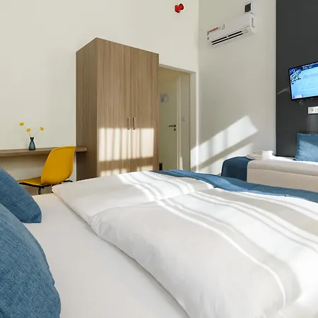 Res Hotel 3*