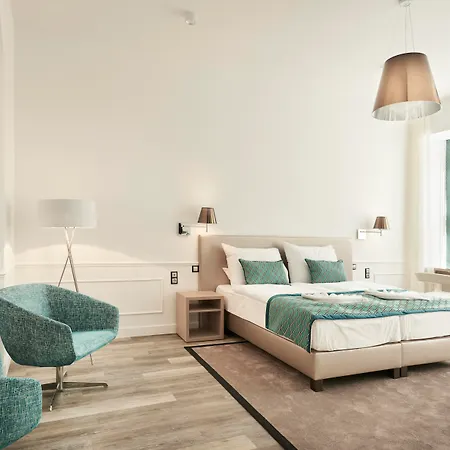Boutique Hotel 4*