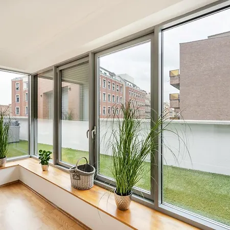 Apartment Penthouse Three Bedrooms, Three Balconies With Free Parking In Kiraly Street Budapest