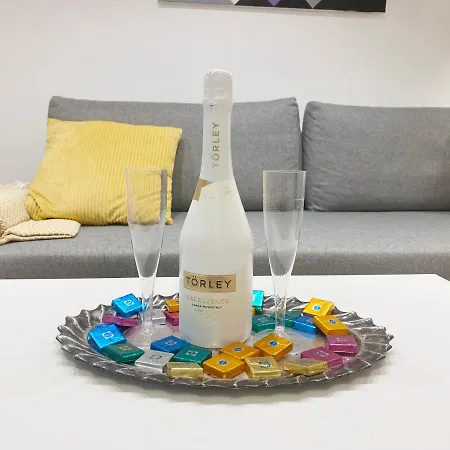 Goldart Design In The Heart Of Apartment *