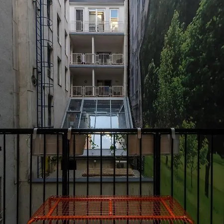 Studio Next To Kiraly Street Kd11 Apartment *