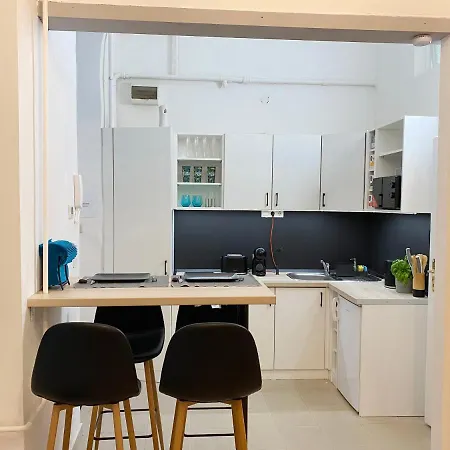 Goldart Design In The Heart Of Apartment *