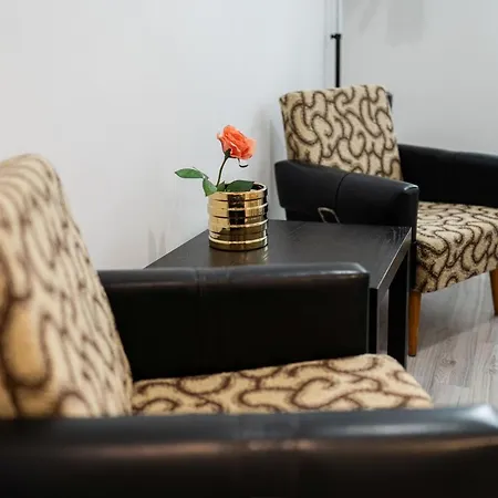 Apartment King Seventeen Homes *