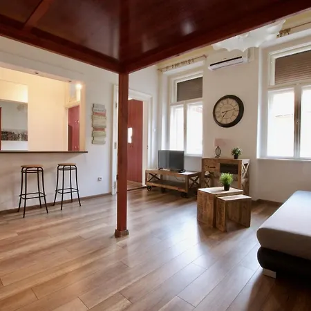 Apartment Standard By Hi5 - Nyugati Square