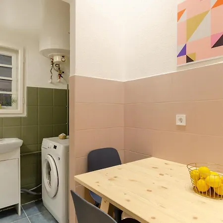 Apartment Cosy In District.