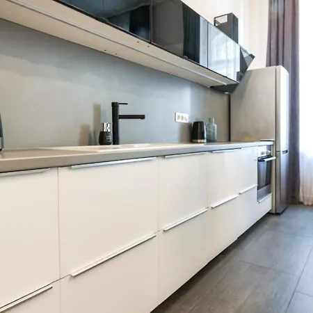 Luxury Nova Next To The New York Café * Budapest