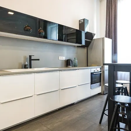 Apartment Luxury Nova Next To The New York Cafe Budapest