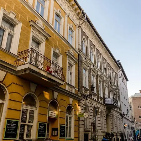 In The Heart Of Party District Ka28 Apartment Budapest