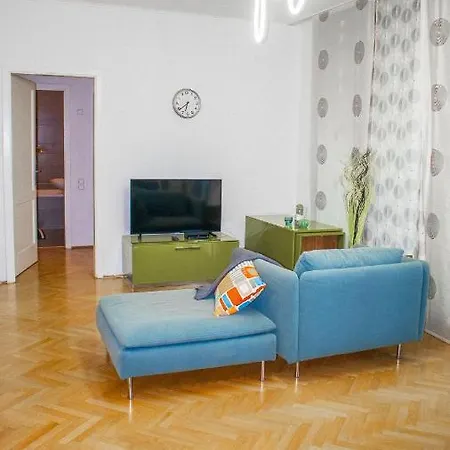 Kazinczy Boutique Apartman *
