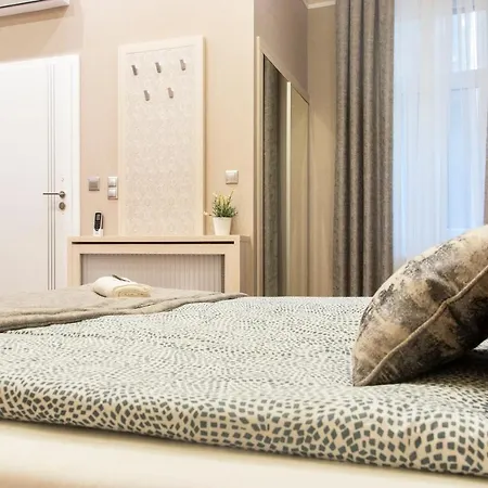 Aparthotel Centre *