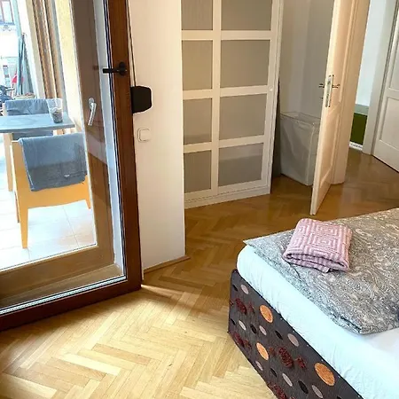 Apartment Heart By Gozsdu *