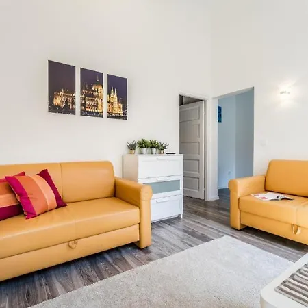 Hi-bp Elizabeth In The Heart Of Apartment Budapest