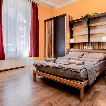 Aurora Budapest