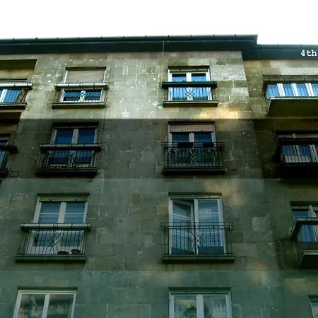 Flatneartocastlehill Apartment
