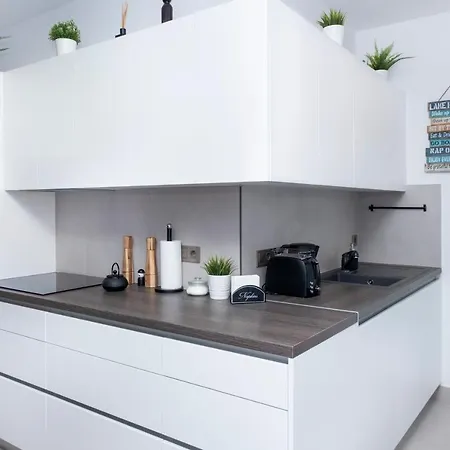 Elisabeth Downtown Apartman *