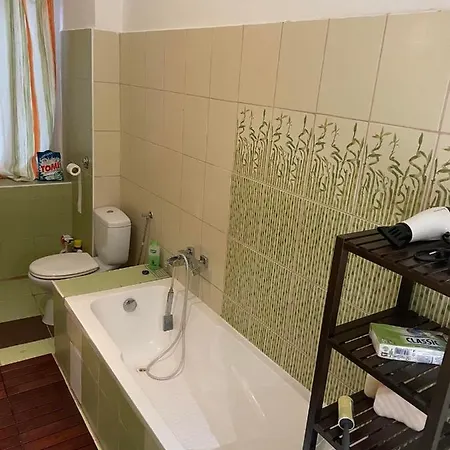 Apartment Clark Apartman **