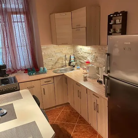 Apartment Clark Apartman ** *
