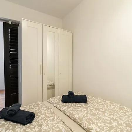 Apartment Vivid Downtown Close To Kalvin Ter *